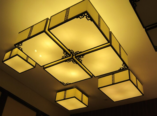 Plafons quadrados: a escolha perfeita para uma iluminação clean e contemporânea
